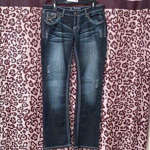 Dark wash detailed jeans